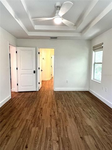 1738 W SPRUCE STREET, Tampa, FL 33607