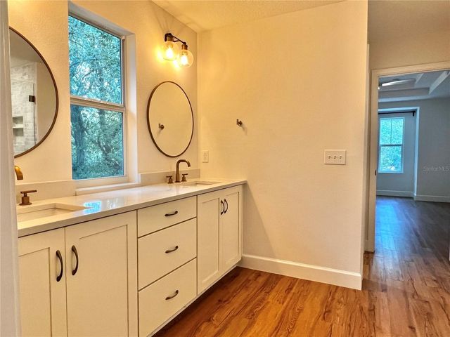 1738 W SPRUCE STREET, Tampa, FL 33607