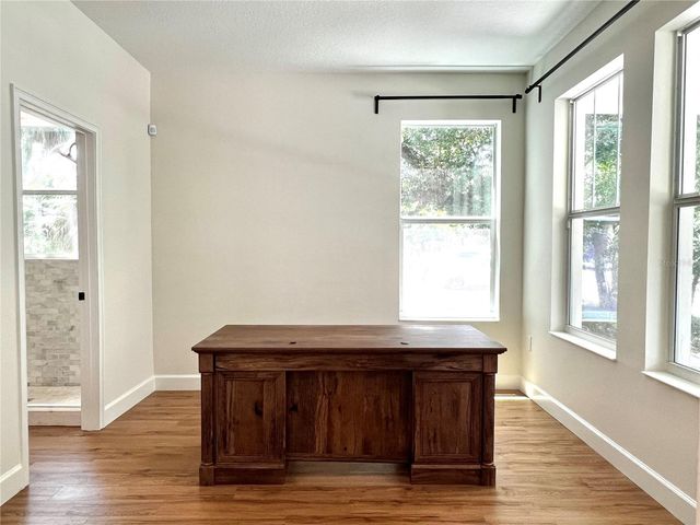 1738 W SPRUCE STREET, Tampa, FL 33607