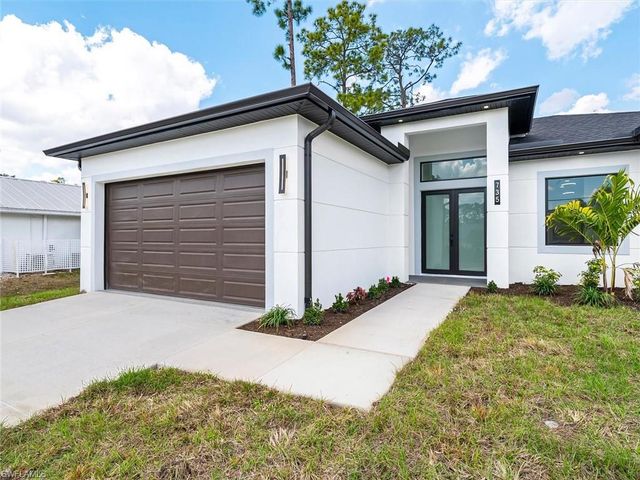 735 Chavers ST, Lehigh Acres, FL 33974