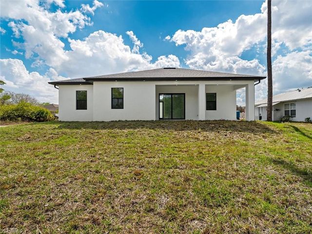 735 Chavers ST, Lehigh Acres, FL 33974
