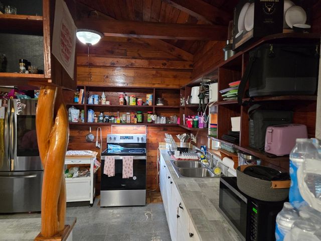 8644 E FM 840, Henderson, TX 75654