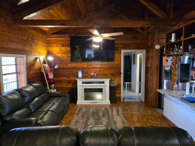 8644 E FM 840, Henderson, TX 75654