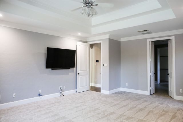 2417 Laguna Lane, Arlington, TX 76012