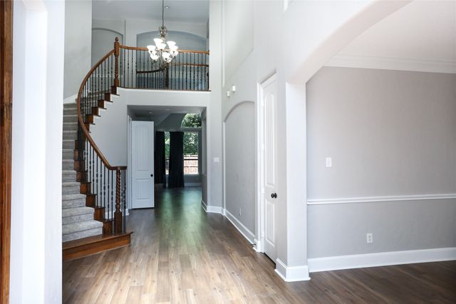2417 Laguna Lane, Arlington, TX 76012