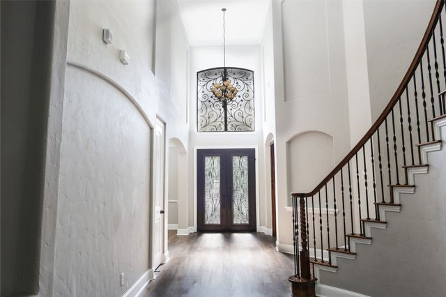 2417 Laguna Lane, Arlington, TX 76012