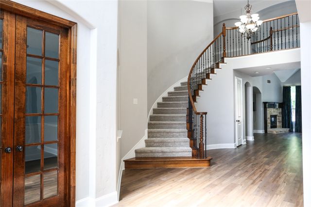 2417 Laguna Lane, Arlington, TX 76012