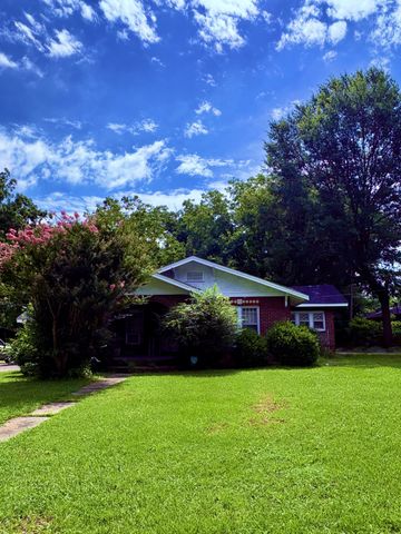 711 S Lexington St, Trenton, TN 38382