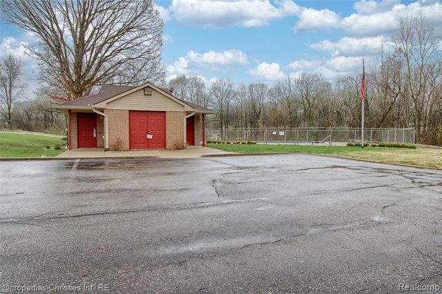 19586 Northridge Drive, Northville, MI 48167
