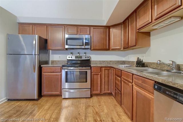 19586 Northridge Drive, Northville, MI 48167