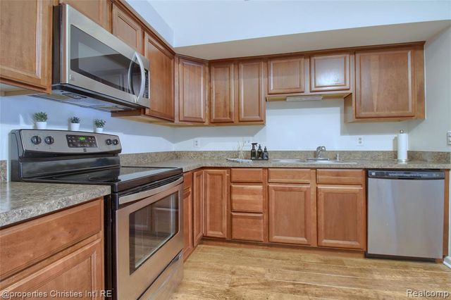 19586 Northridge Drive, Northville, MI 48167