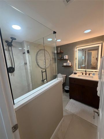 1270 GULF BOULEVARD 707, Clearwater Beach, FL 33767
