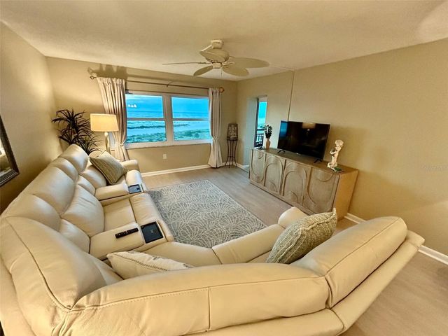 1270 GULF BOULEVARD 707, Clearwater Beach, FL 33767