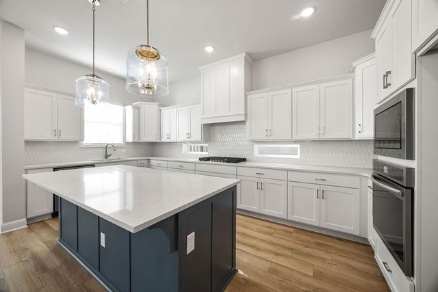 6760 Autumn Avenue, Springdale, AR 72762