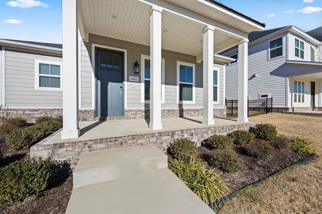 6760 Autumn Avenue, Springdale, AR 72762