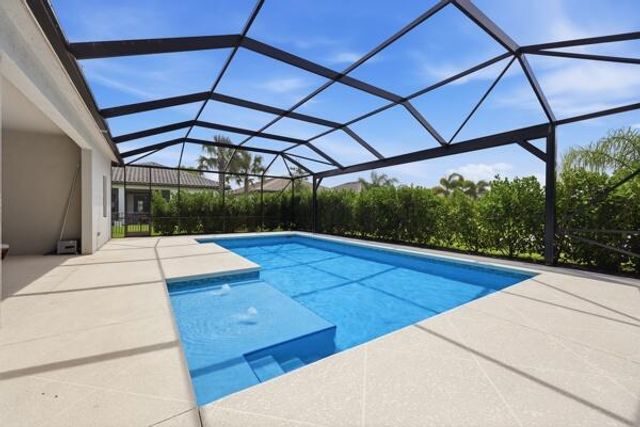 432 SE Filoli Drive, Port St. Lucie, Port St Lucie, FL 34984