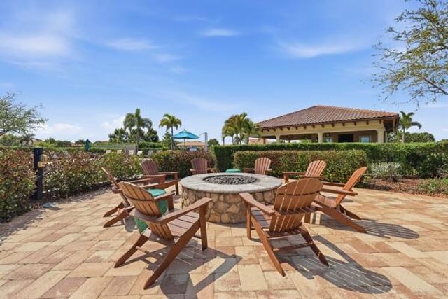 432 SE Filoli Drive, Port St. Lucie, Port St Lucie, FL 34984