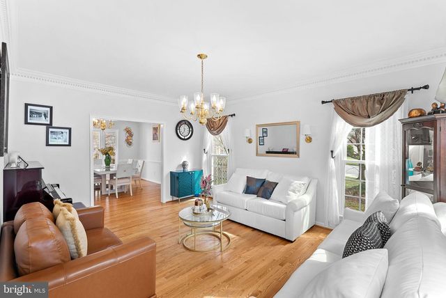 8605 WOODWREN TER, Fairfax Station, VA 22039