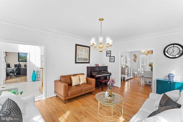 8605 WOODWREN TER, Fairfax Station, VA 22039