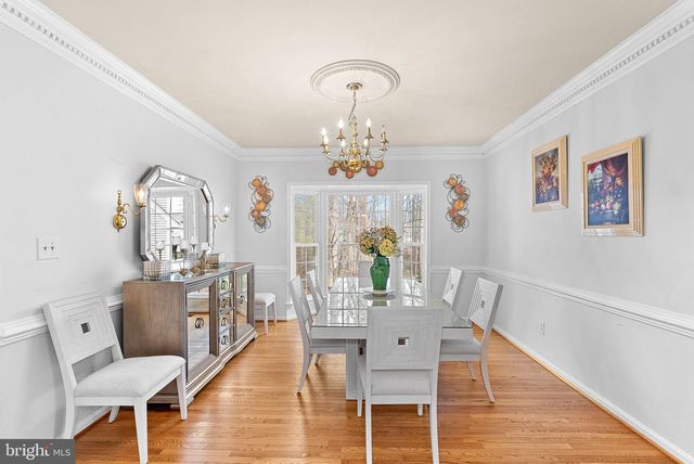 8605 WOODWREN TER, Fairfax Station, VA 22039