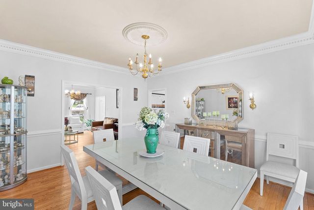 8605 WOODWREN TER, Fairfax Station, VA 22039
