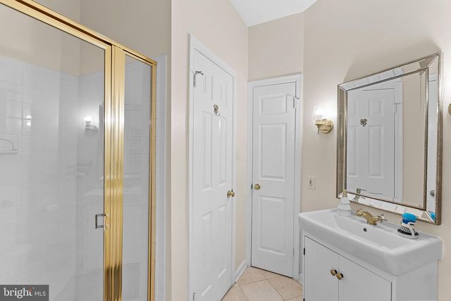 8605 WOODWREN TER, Fairfax Station, VA 22039