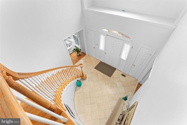 8605 WOODWREN TER, Fairfax Station, VA 22039