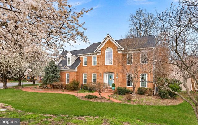 8605 WOODWREN TER, Fairfax Station, VA 22039