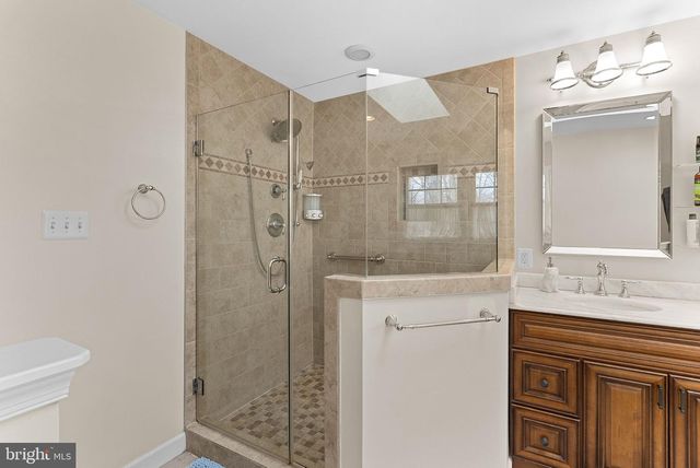8605 WOODWREN TER, Fairfax Station, VA 22039