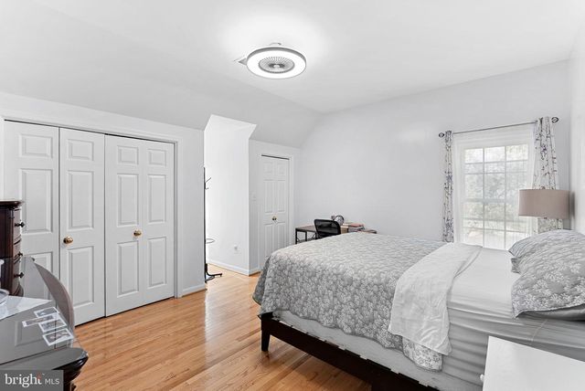 8605 WOODWREN TER, Fairfax Station, VA 22039