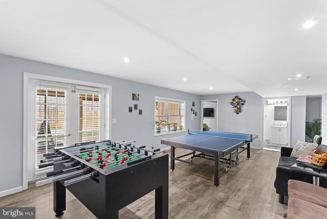 8605 WOODWREN TER, Fairfax Station, VA 22039