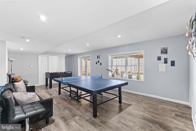 8605 WOODWREN TER, Fairfax Station, VA 22039