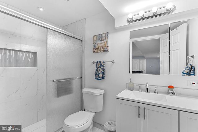 8605 WOODWREN TER, Fairfax Station, VA 22039