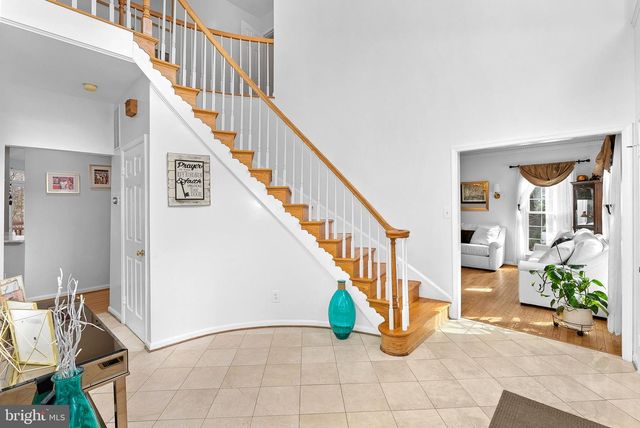 8605 WOODWREN TER, Fairfax Station, VA 22039