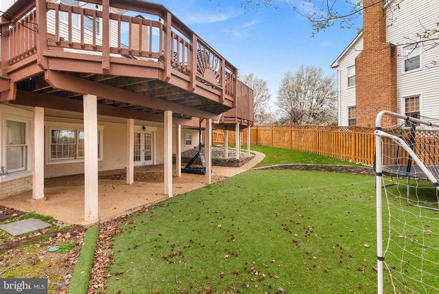 8605 WOODWREN TER, Fairfax Station, VA 22039