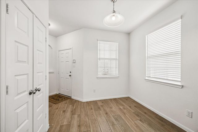 1189 Bluebonnet Trail, Bellville, TX 77418