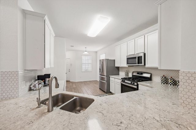 1189 Bluebonnet Trail, Bellville, TX 77418