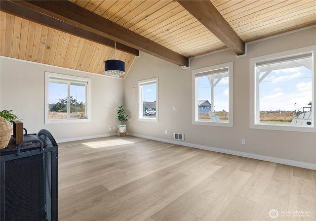 238 Keystone Avenue, Coupeville, WA 98239