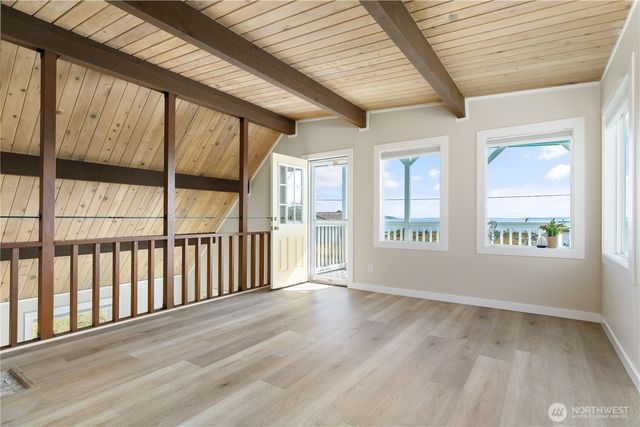 238 Keystone Avenue, Coupeville, WA 98239