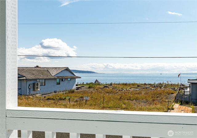 238 Keystone Avenue, Coupeville, WA 98239