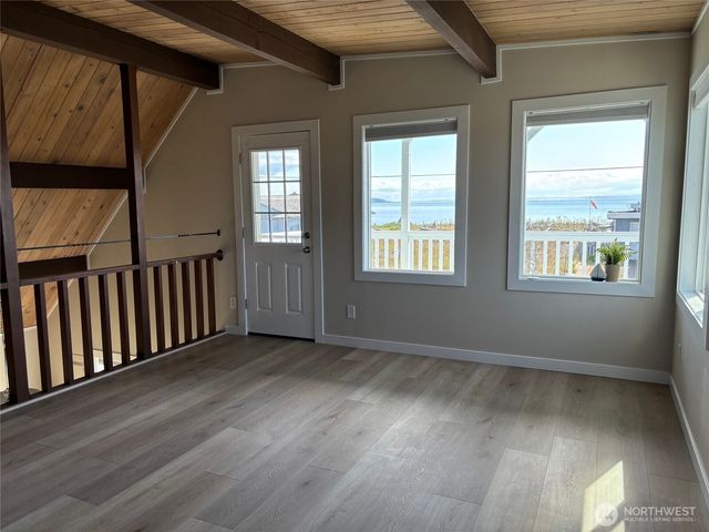 238 Keystone Avenue, Coupeville, WA 98239