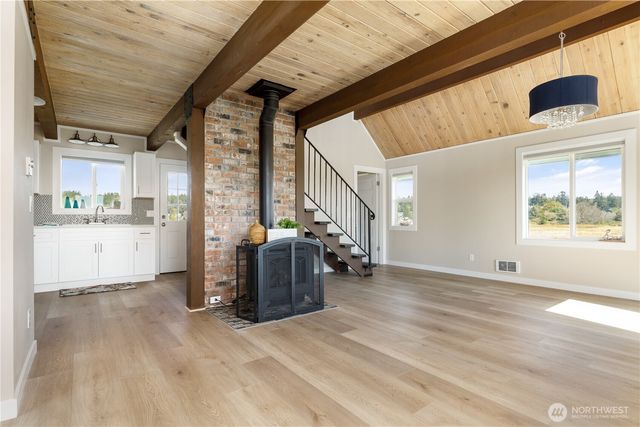 238 Keystone Avenue, Coupeville, WA 98239