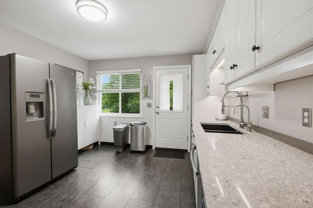 9401 Sherborn Drive, Springfield Twp., OH 45231