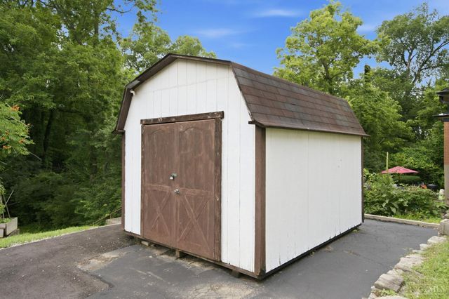9401 Sherborn Drive, Springfield Twp., OH 45231