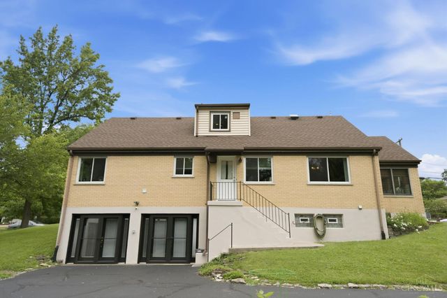 9401 Sherborn Drive, Springfield Twp., OH 45231