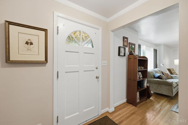 9401 Sherborn Drive, Springfield Twp., OH 45231
