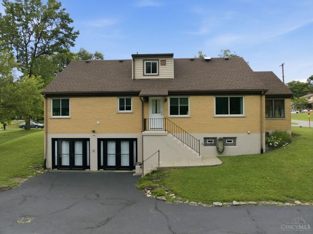 9401 Sherborn Drive, Springfield Twp., OH 45231