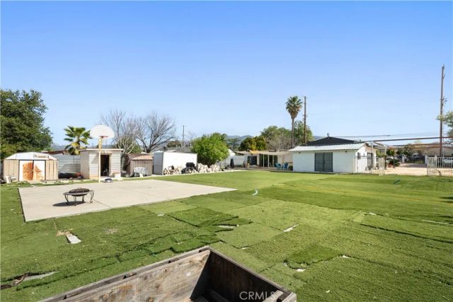 13662 4th, Yucaipa, CA 92399