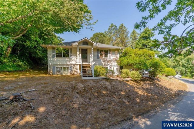 1941 Turnage St NW, Salem, OR 97304