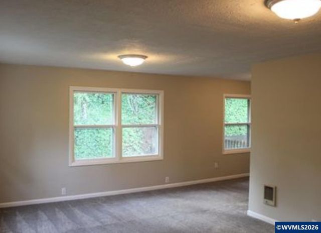 1941 Turnage St NW, Salem, OR 97304